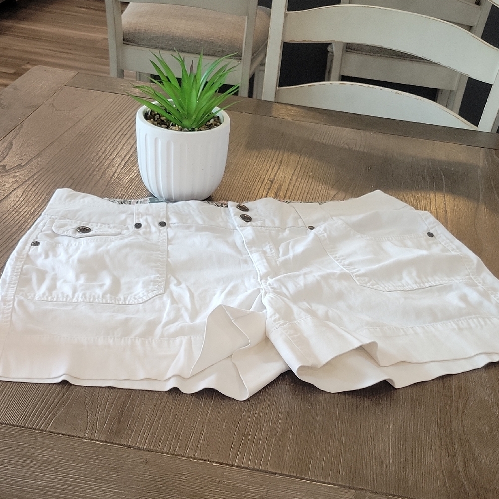 one 5 one Women's Bright White Cargo Shorts